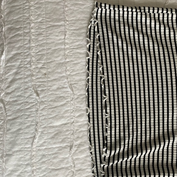 Black/white stripped top with ruffle detailing - Picture 2 of 6